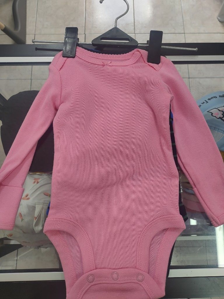 0-3 meses con manga niña