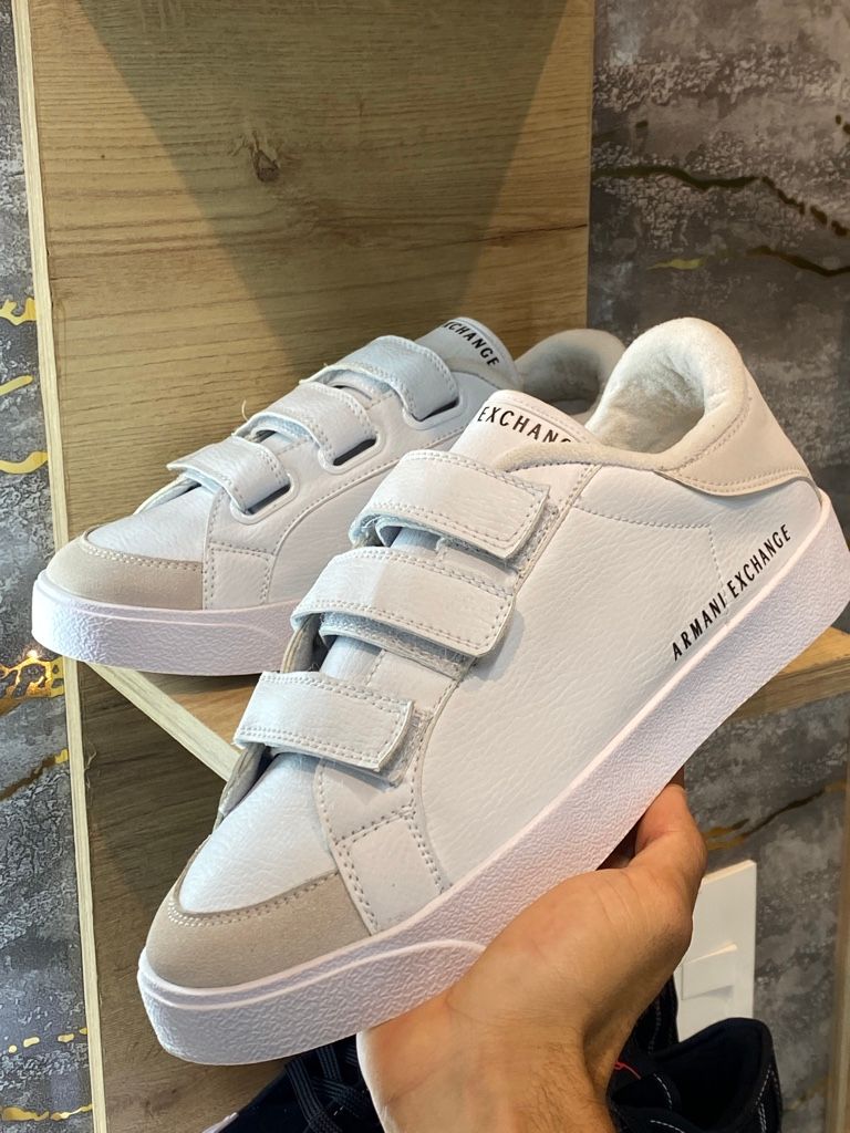 Armani 3 correas blancos