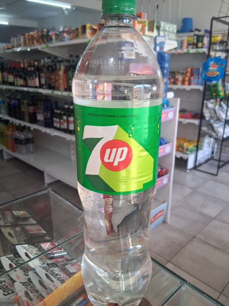 7UP 1.5LT