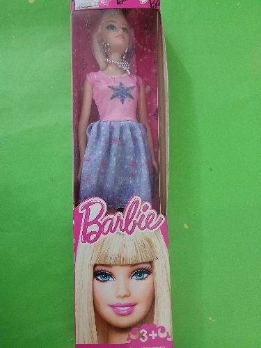 muñeca comun barbie