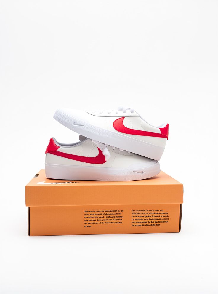 Nike Court Shot