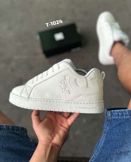 DC blancas deportivas
