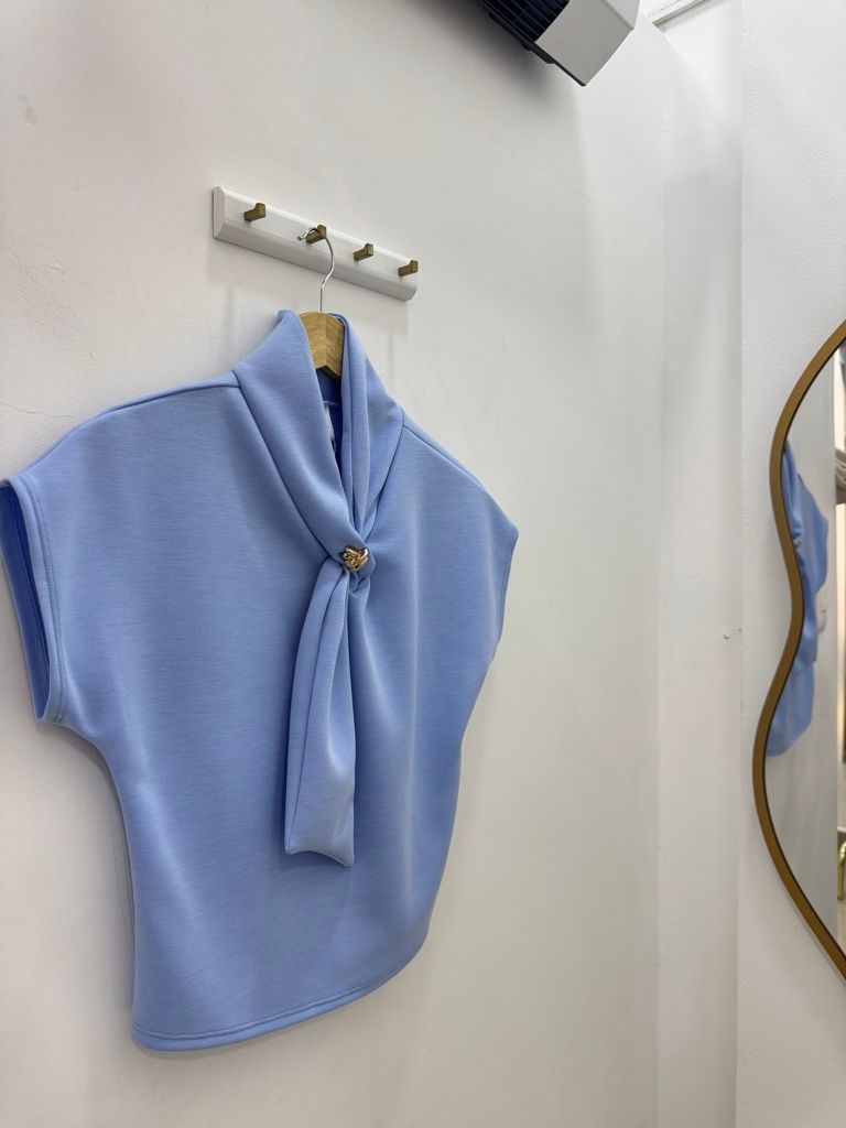 Blusa corbatín