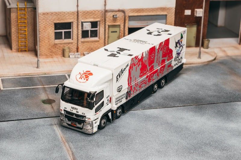 1/64 Mitsubishi Fuso Super Great EVA Racing
