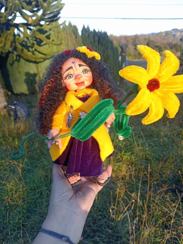 La Guardiana del Canto Eterno (25 cm)