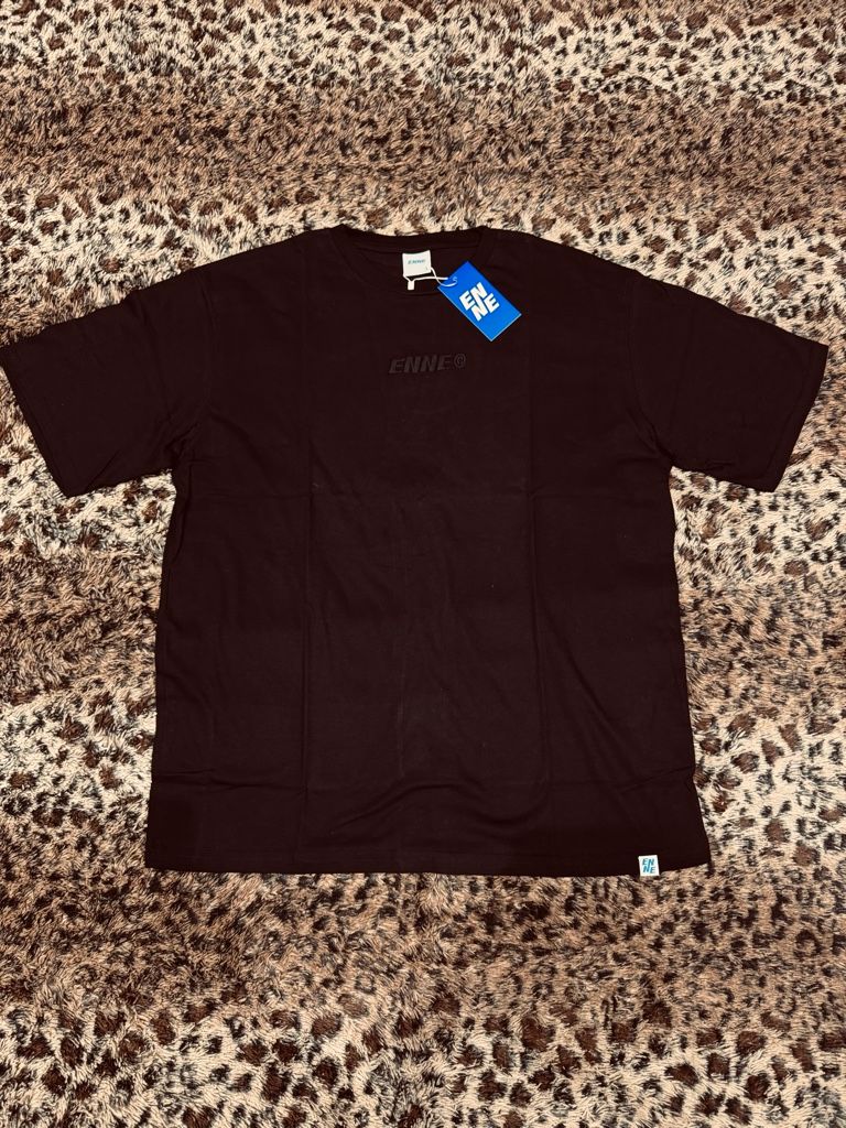 Remera Bordada ENNE©️