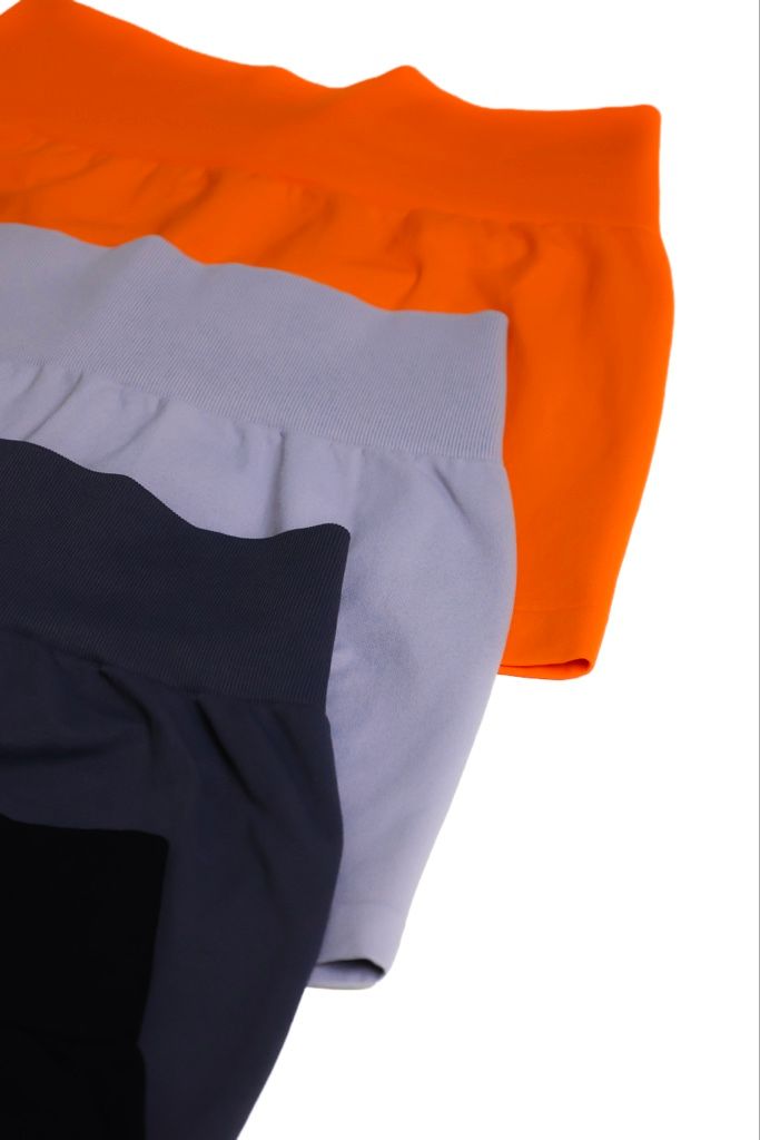 Short deportivo cintura alta push up V