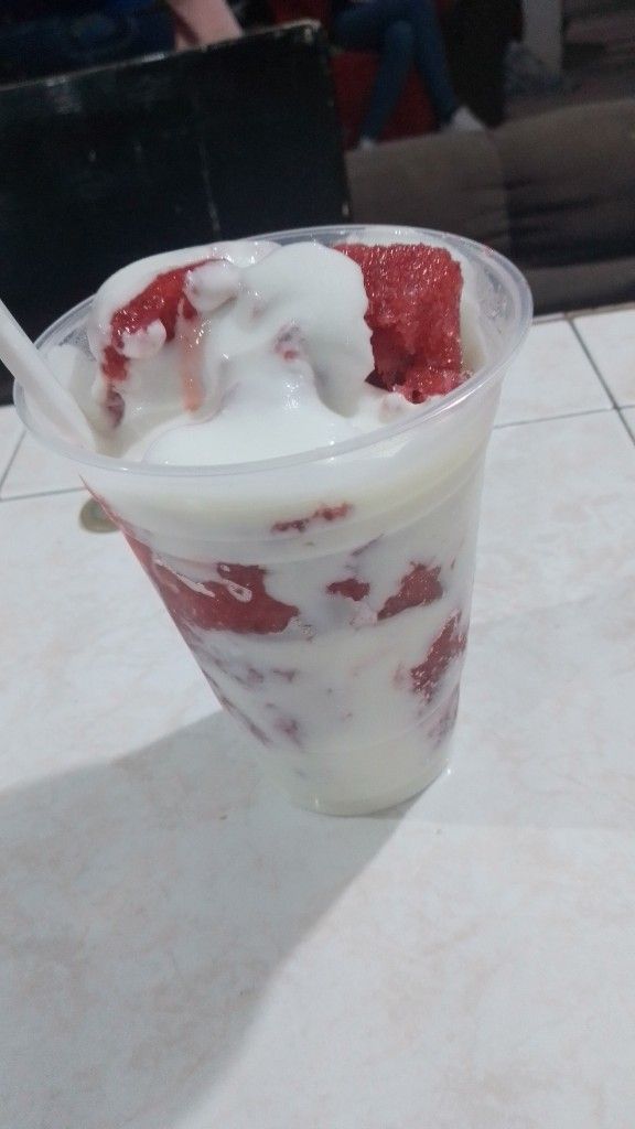 Fresas con crema medianas