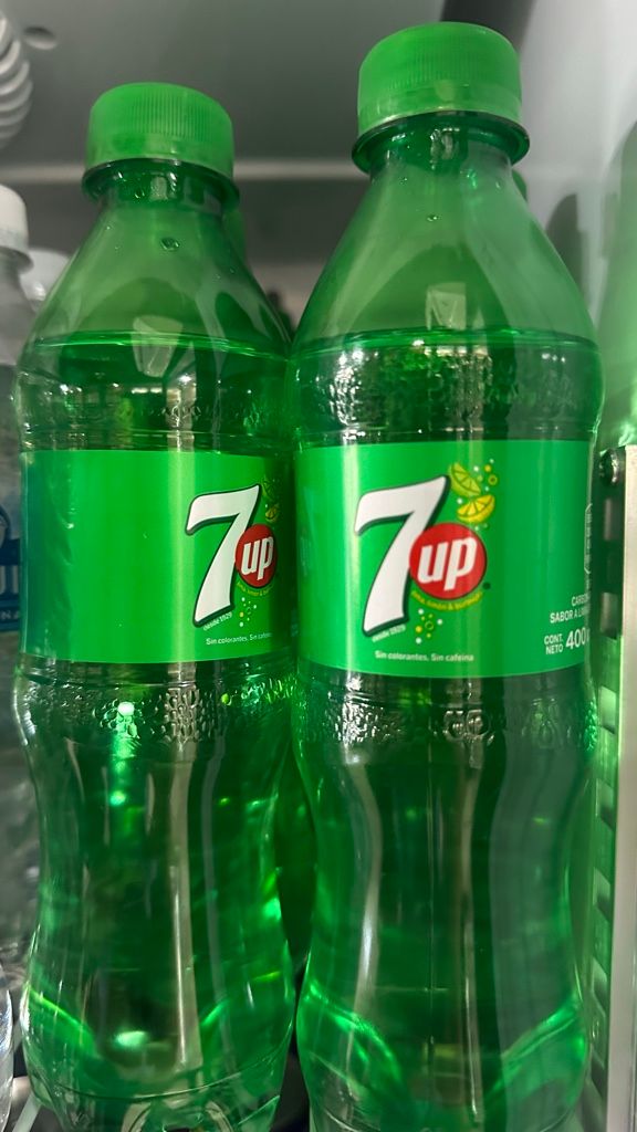 7UP (400ML)