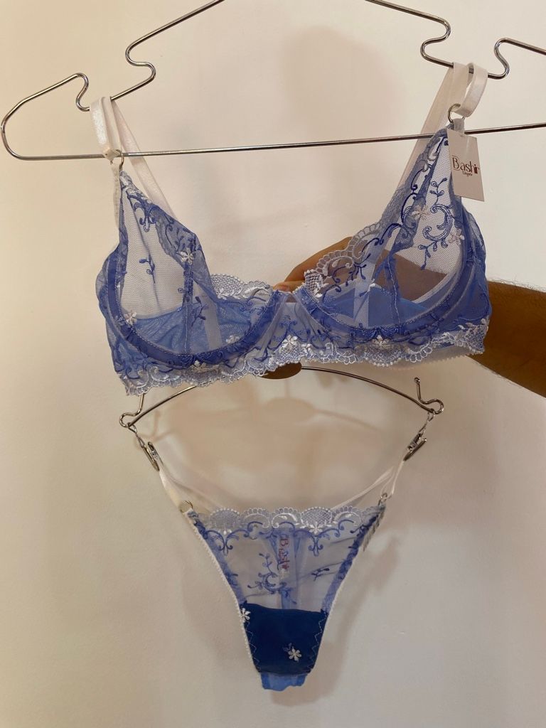Brat 1 azul