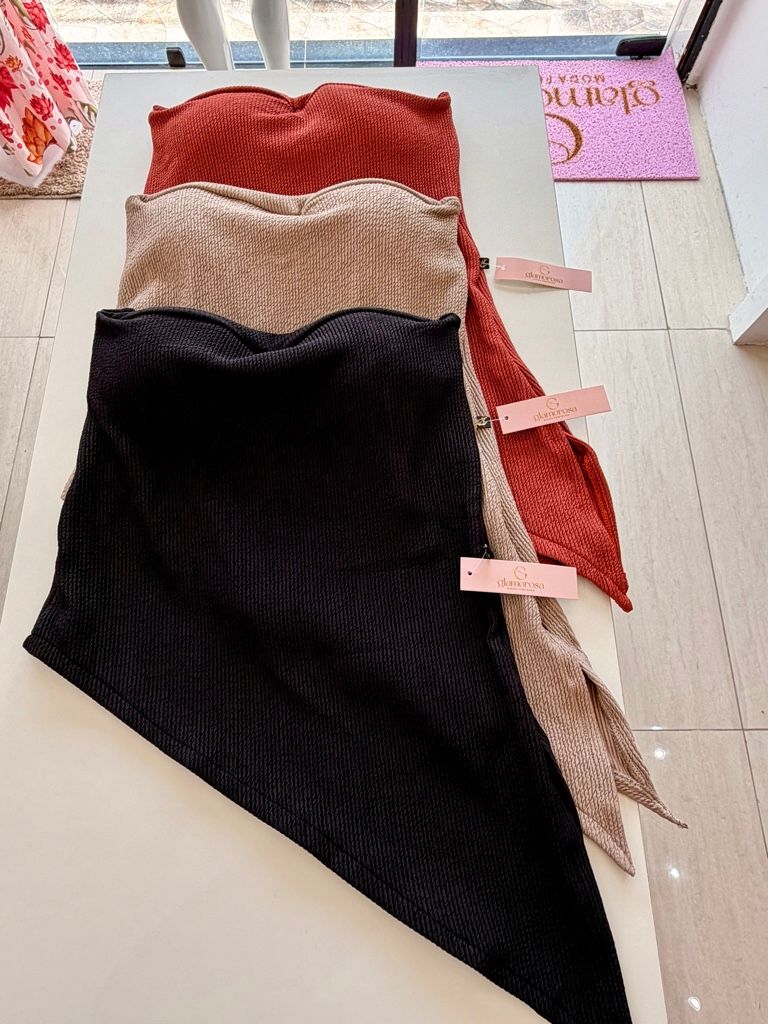 Blusa Assimétrica Canelada