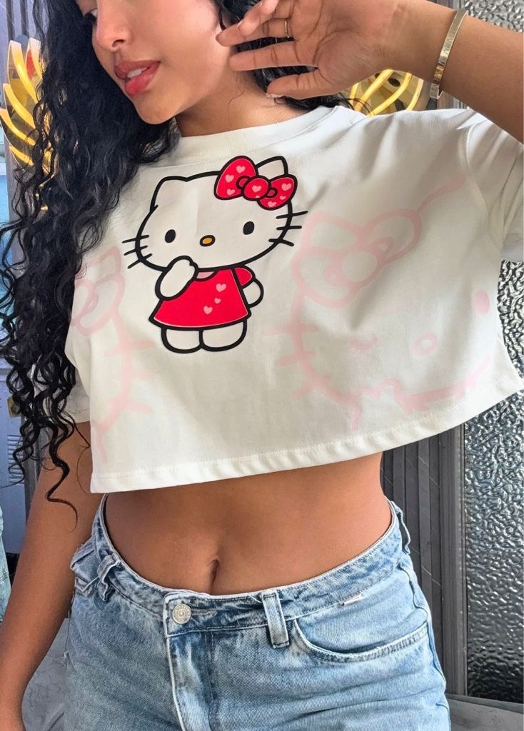 Básica oversize corta Hello kitty