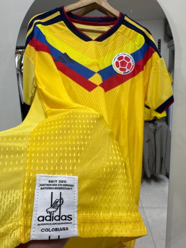 Adidas camiseta amarilla Colombia