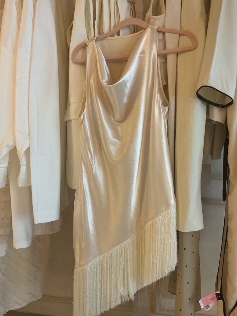 Blusa beige completa barbitas beige