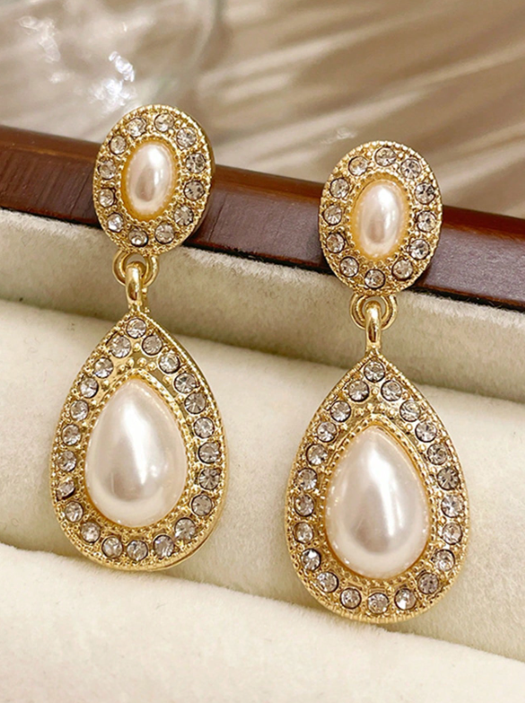 Aretes  158623368