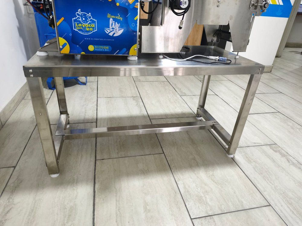 Mesa de acero inoxidable Sencilla